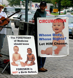 Митинг против обрезания